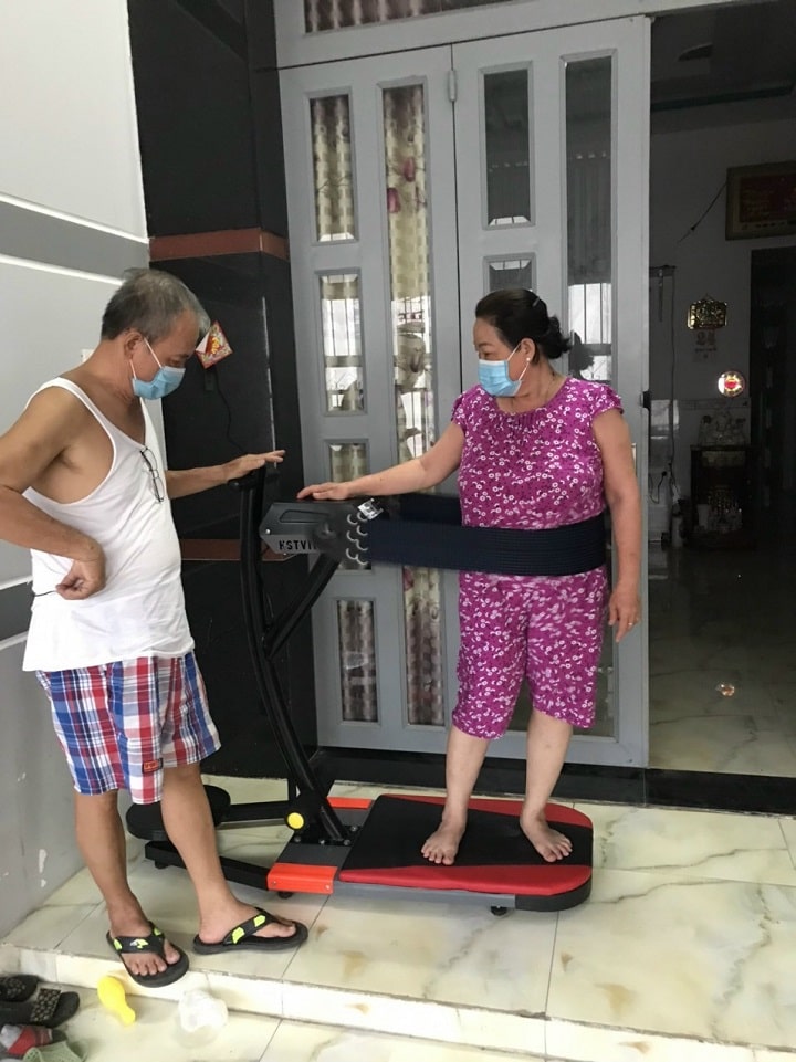 Máy massage bụng đứng